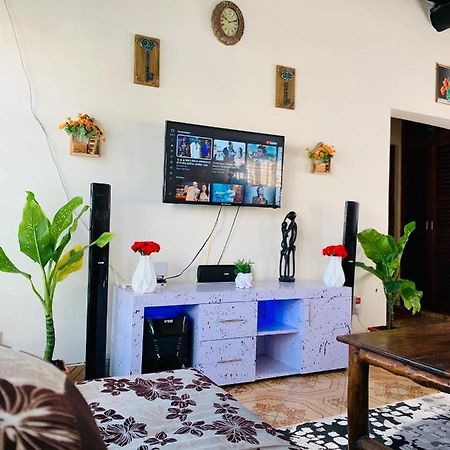 Jambo Diani 1-Bedroom Apartment Close To The Beach شاطئ دياني المظهر الخارجي الصورة