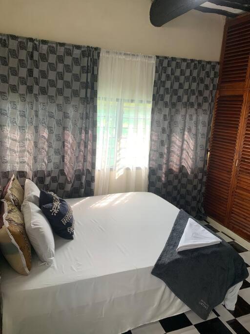 Jambo Diani 1-Bedroom Apartment Close To The Beach شاطئ دياني المظهر الخارجي الصورة